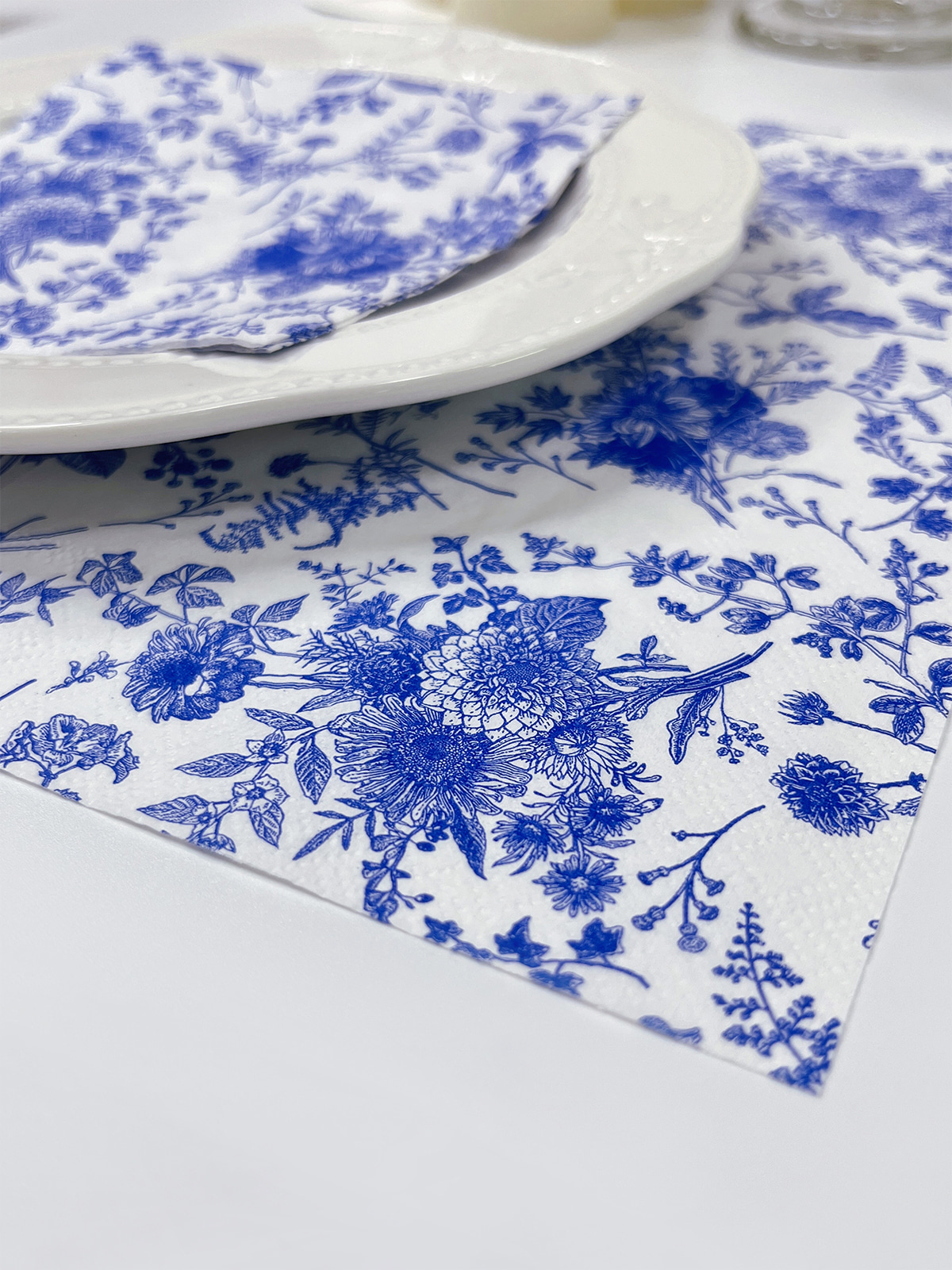 Disposable Cocktail Paper Napkins, Blue & White Flower  Party Napkins