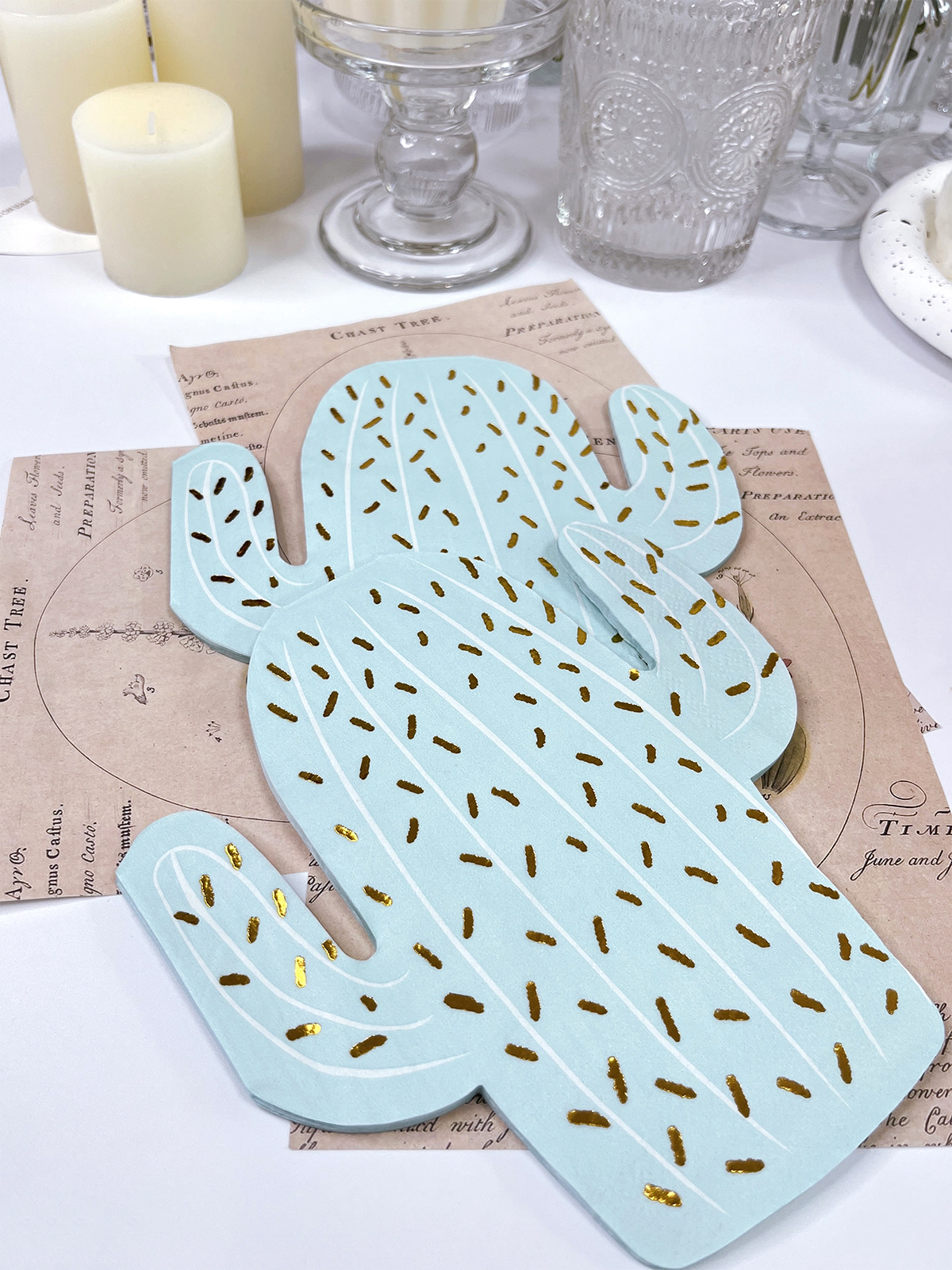 Gold Foil Cactus Shaped Paper Napkins, Disposable Cocktail Dessert  Party Napkins