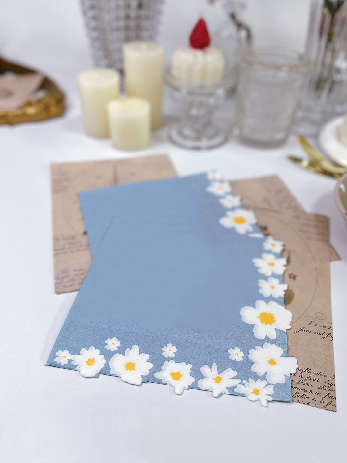 Spring Floral Edge Cutting Paper Napkins,Special Shaped Luncheon Paper Guest Towels,Green And Blue