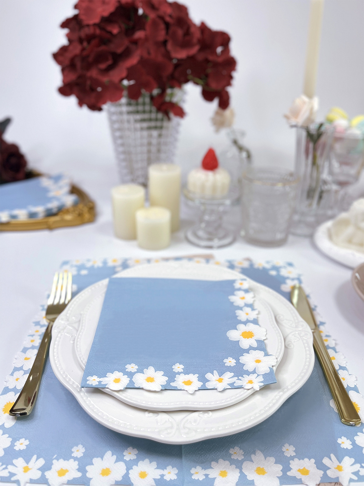 Spring Floral Edge Cutting Paper Napkins,Special Shaped Luncheon Paper Guest Towels,Green And Blue