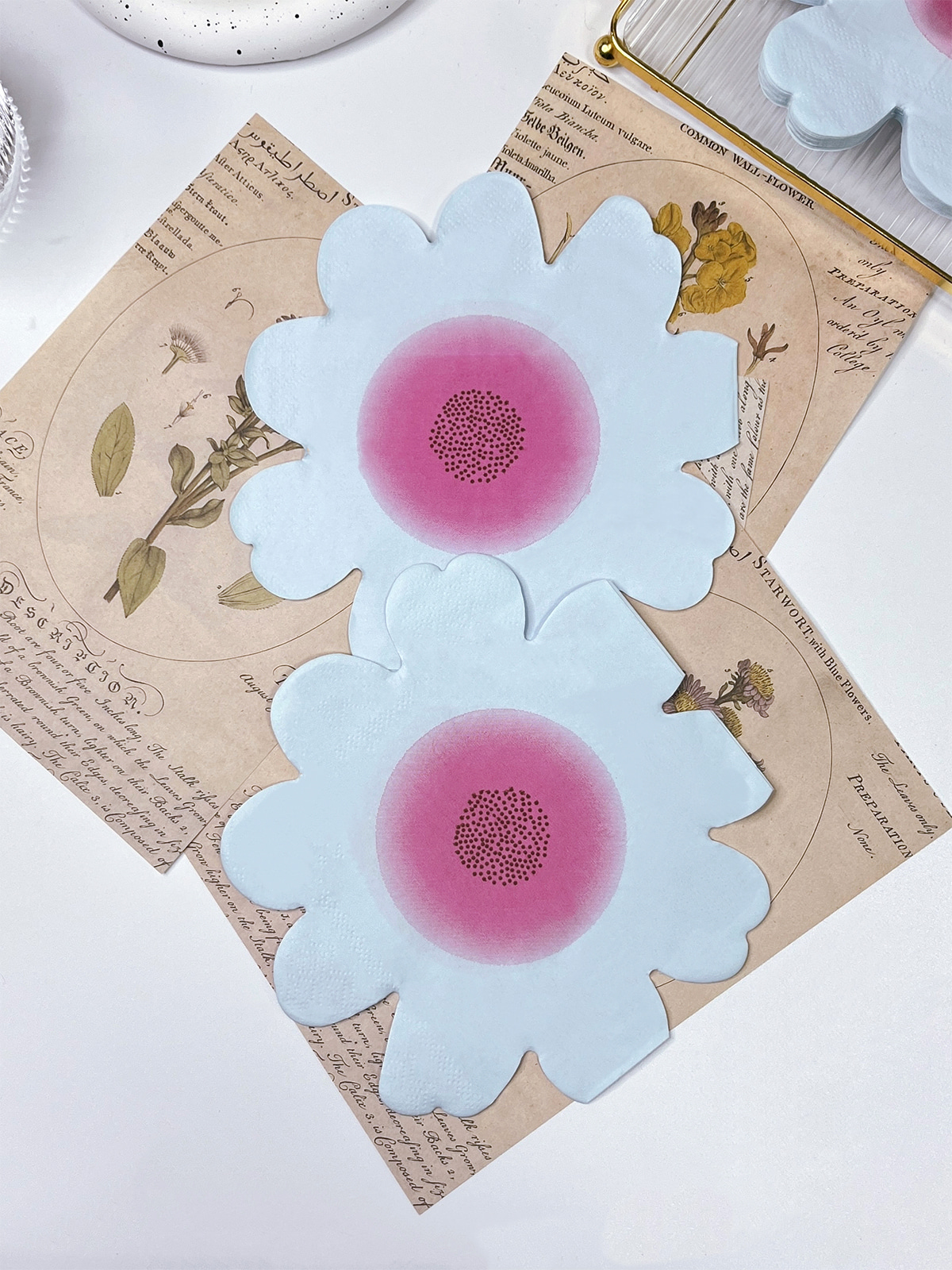 Sunflower-Shaped Printed Paper Napkins Floral Cocktail Napkins For Party,Garden Tea, White/Pink/Yellow/Blue 